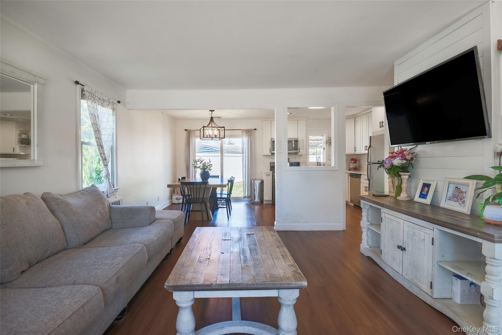 95 Wheeler Avenue Property Photo 2