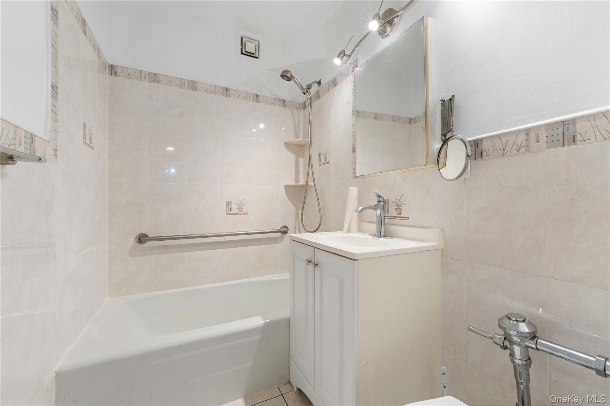 42-65 Kissena Boulevard 511 Property Photo 5