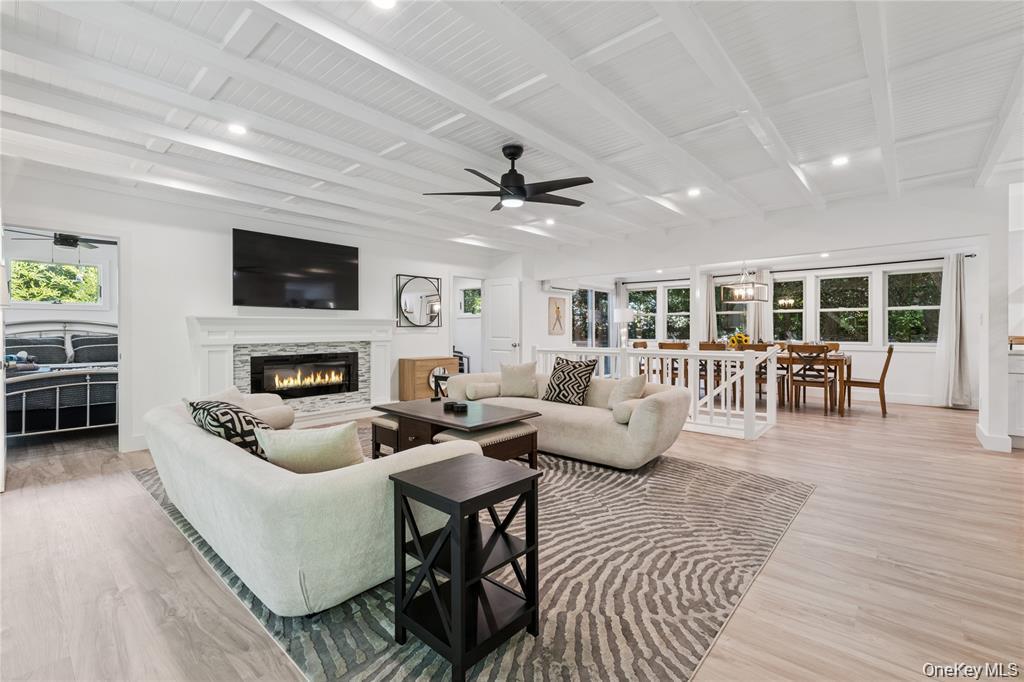 317 Sky Walk Property Photo 4