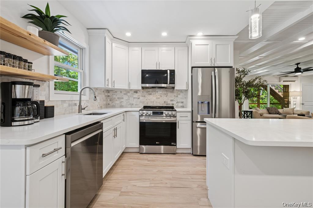 317 Sky Walk Property Photo 9