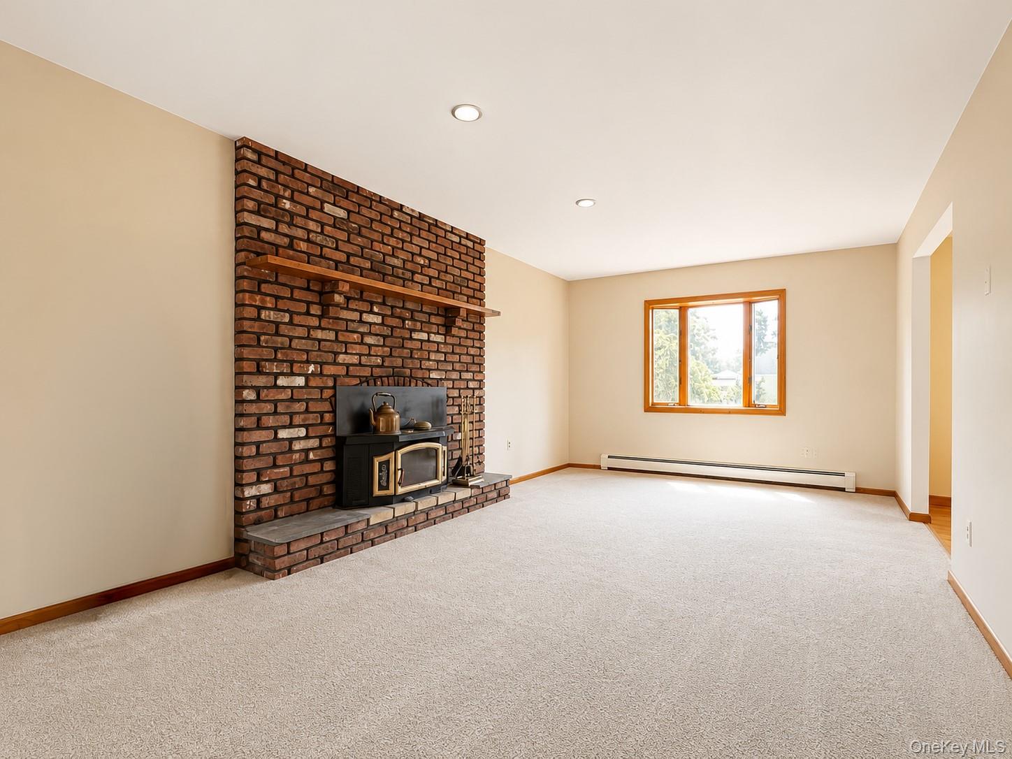 6 Roberts Lane Property Photo 5