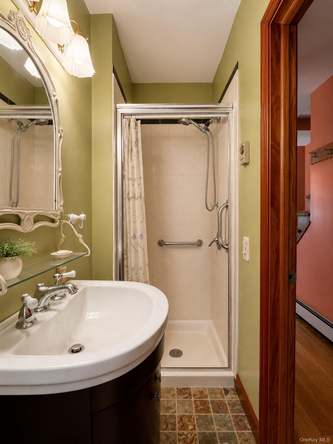 6 Roberts Lane Property Photo 15