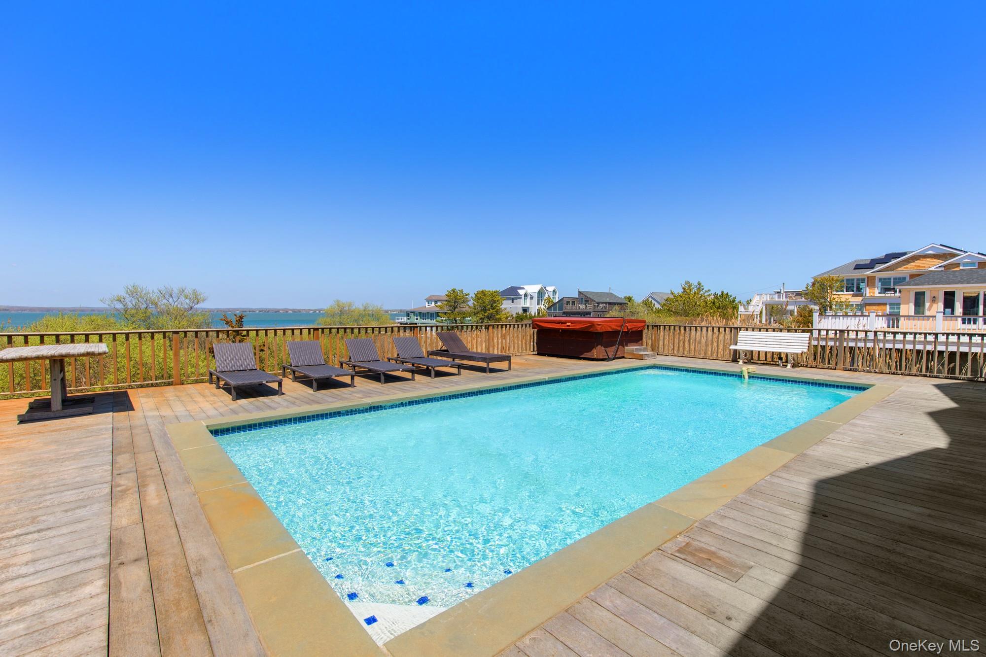 818 Dune Road Property Photo 3
