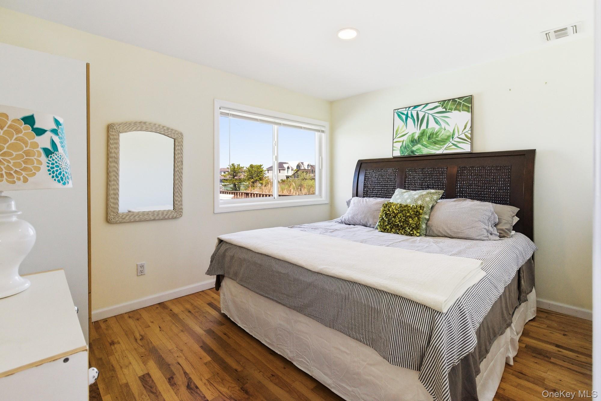 818 Dune Road Property Photo 10