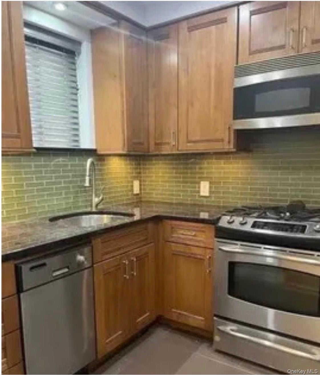 5314 194th Street Property Photo 3