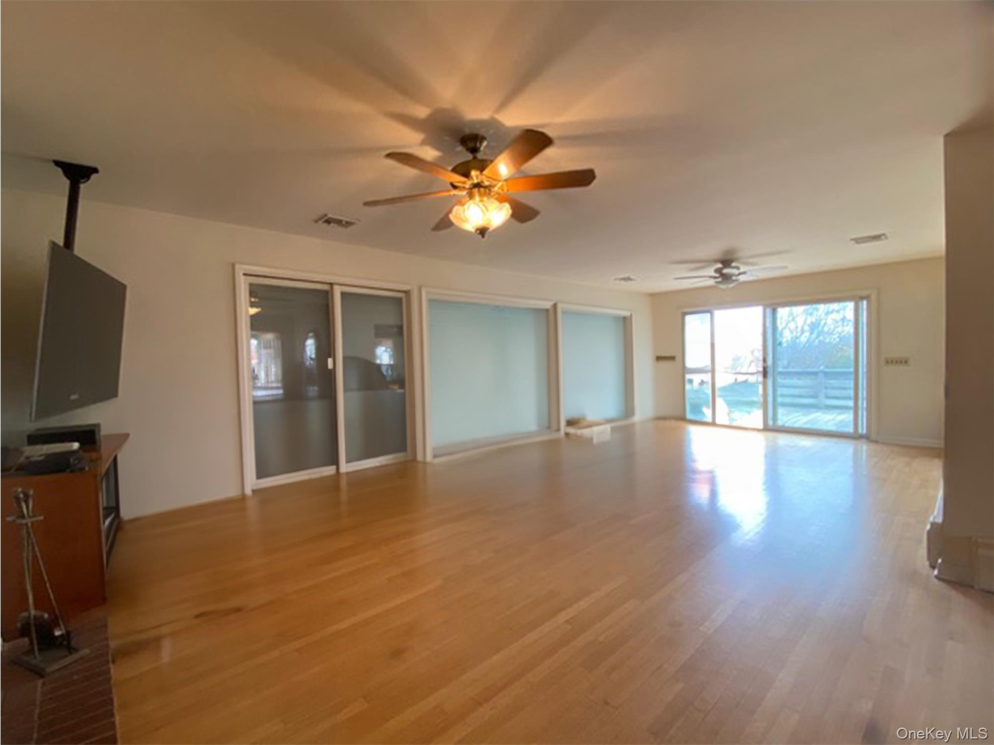 100 Sound Drive Property Photo 15