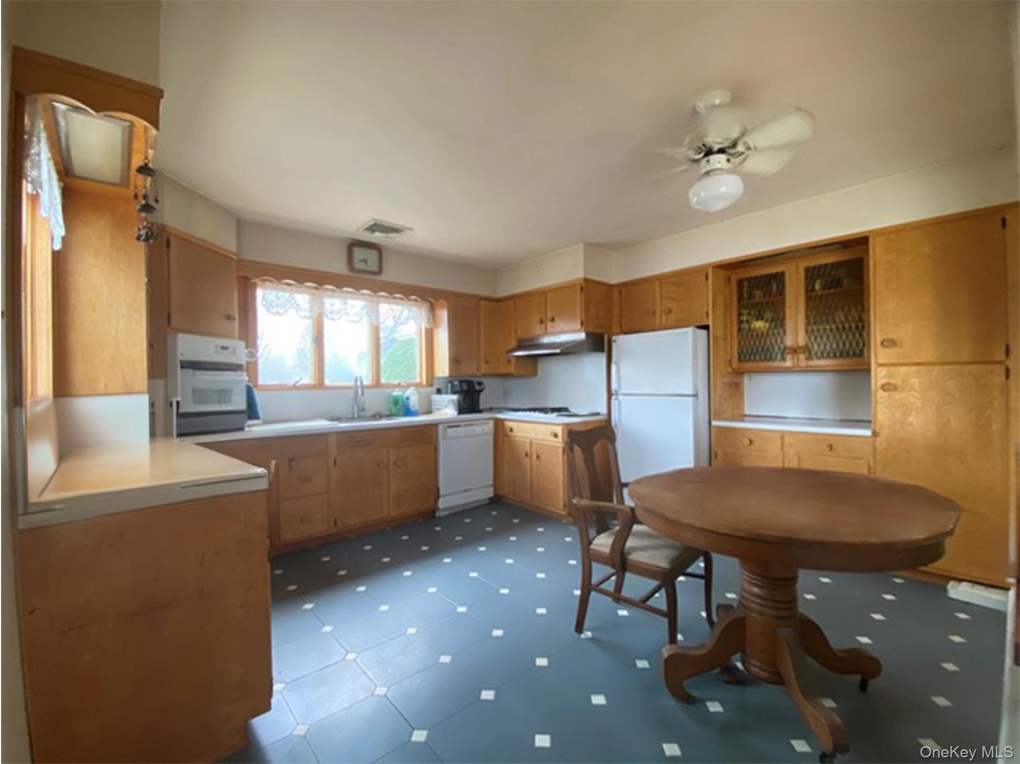 100 Sound Drive Property Photo 16