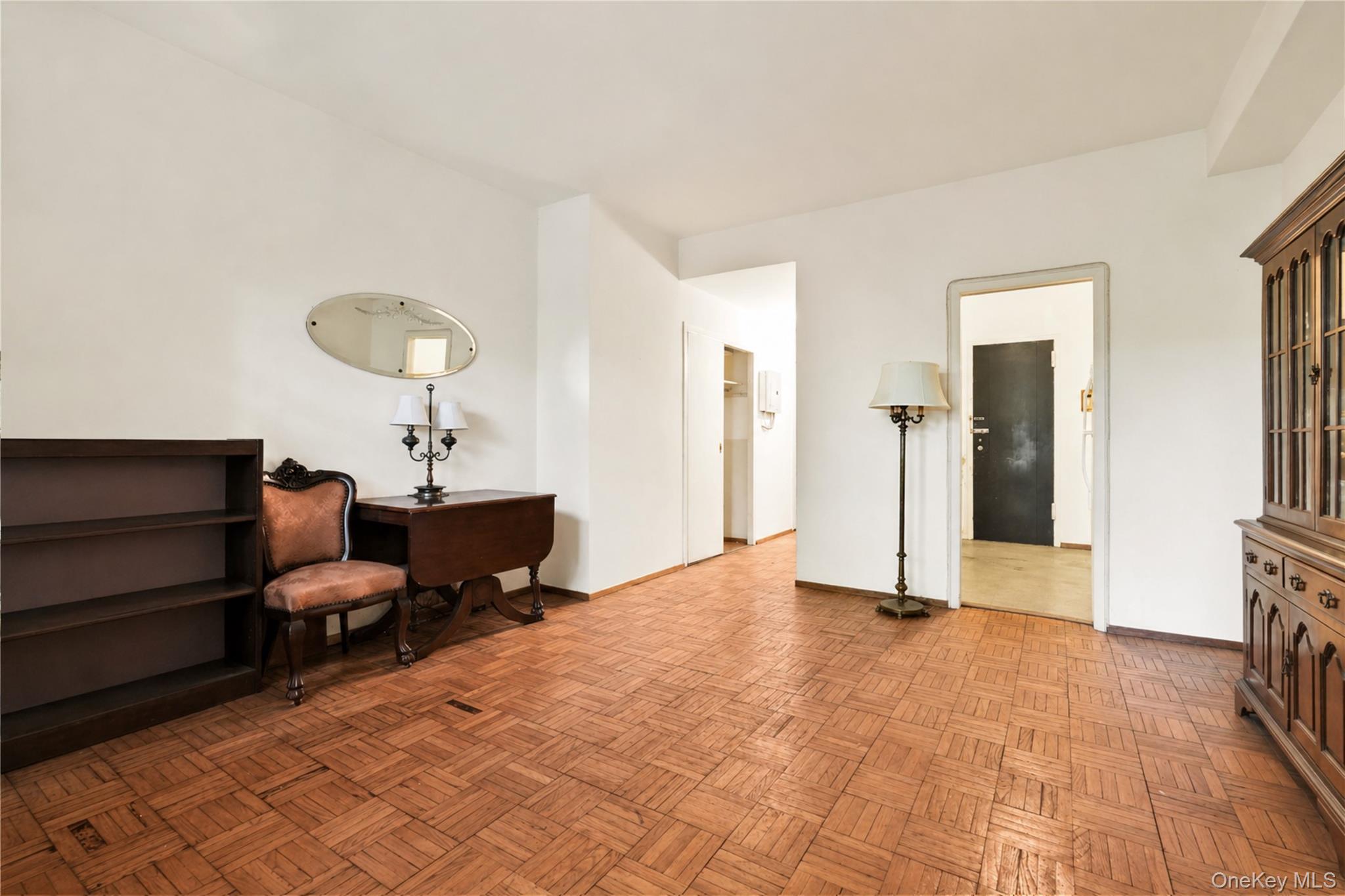 3 Fordham Hill Oval 1f Property Photo 9