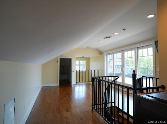 3 Pennsylvania Court Property Photo 37