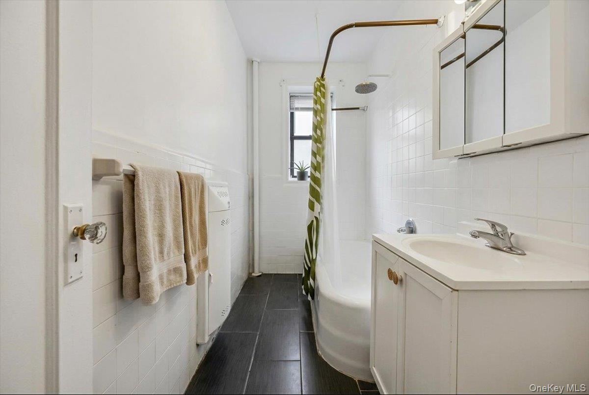 50-05 43rd Avenue 1m Property Photo 9