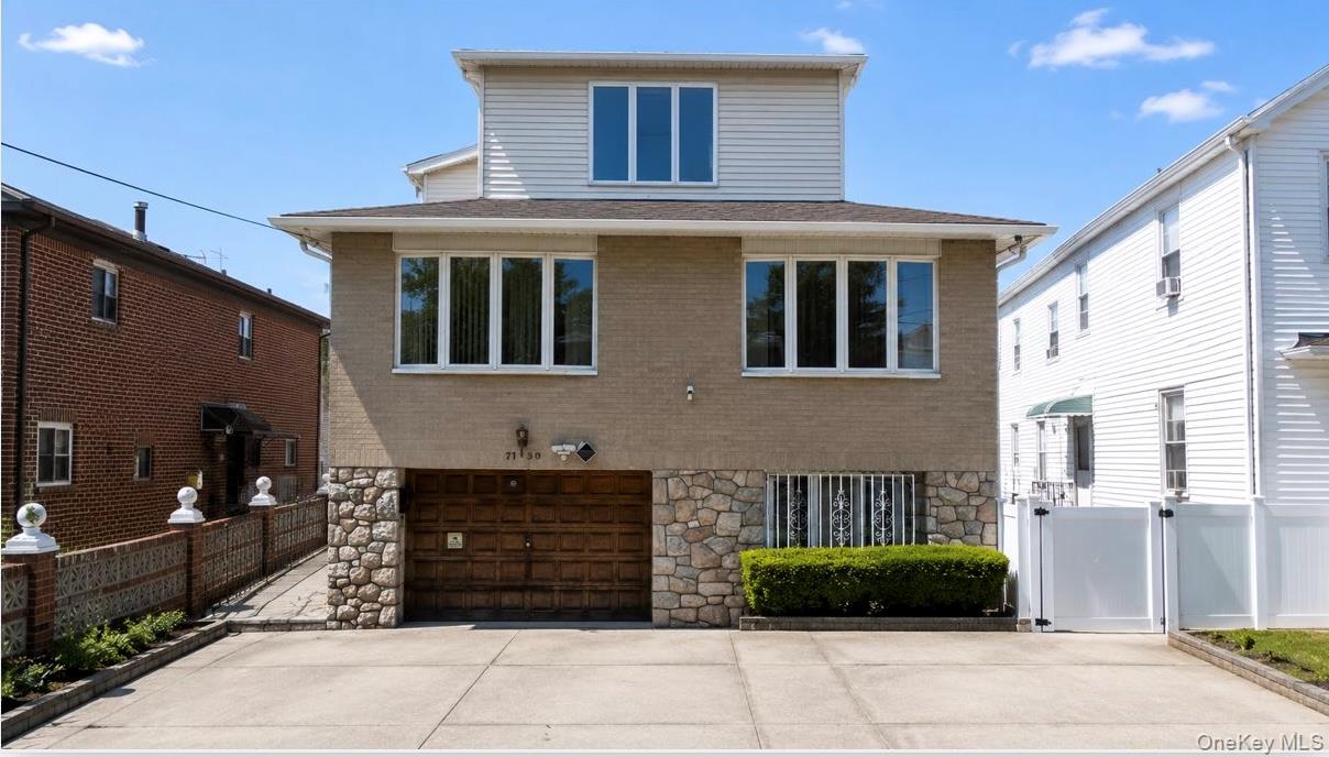 71-30 165th Street Property Photo 1