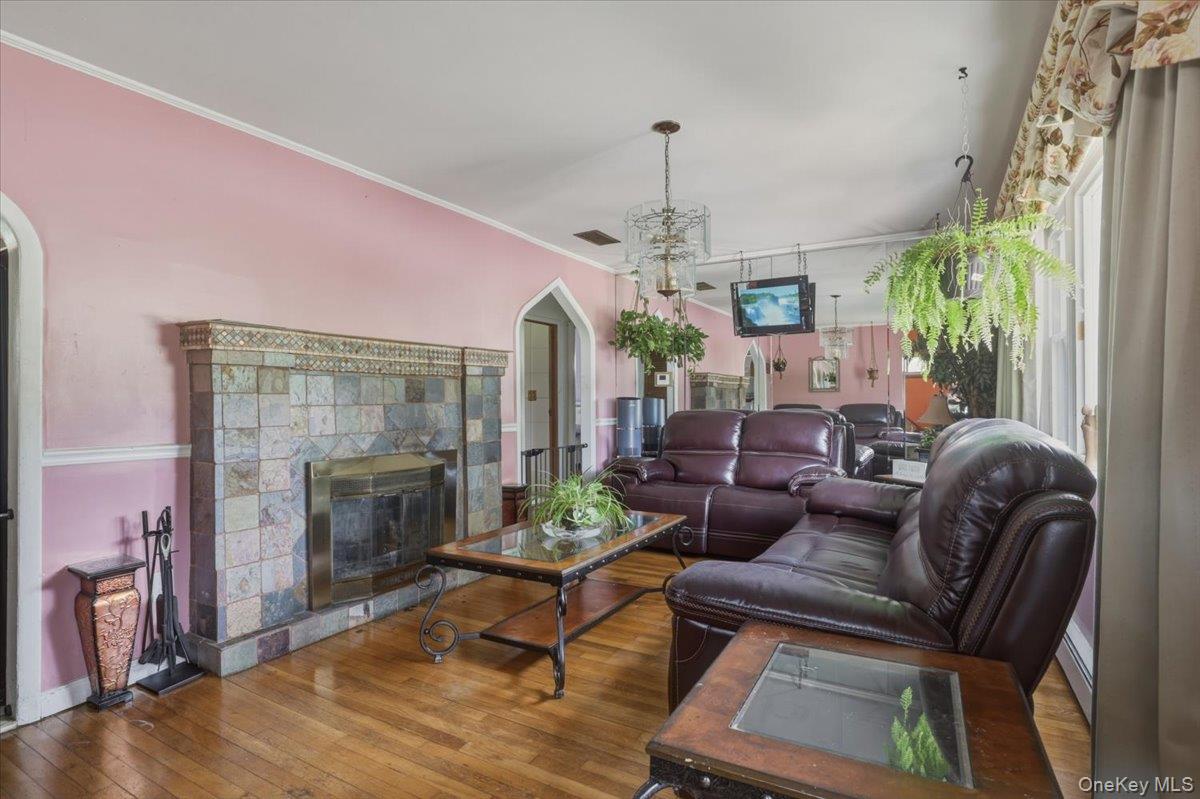 485 Lockwood Drive Property Photo 3