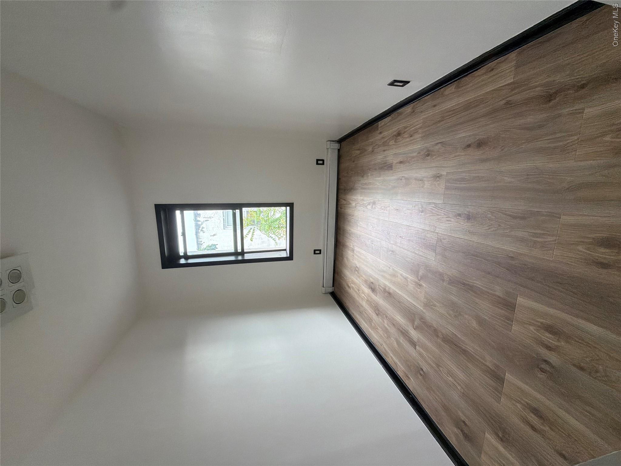 972 Dumont Avenue Property Photo 8