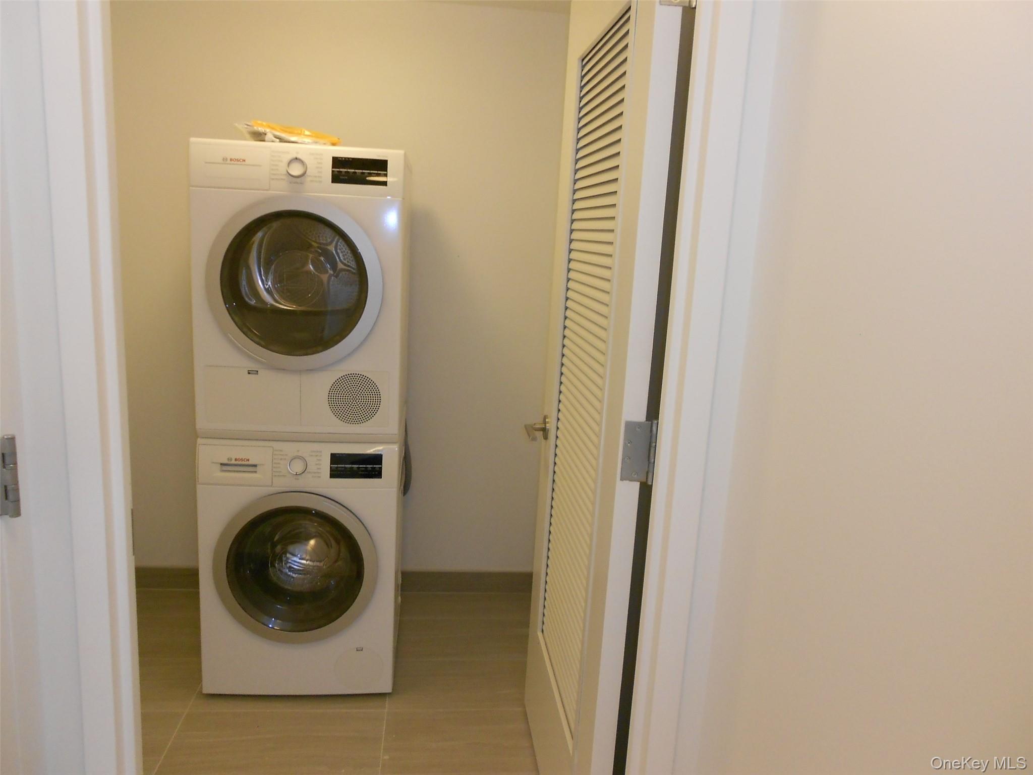138-35 39 Avenue 11g Property Photo 4