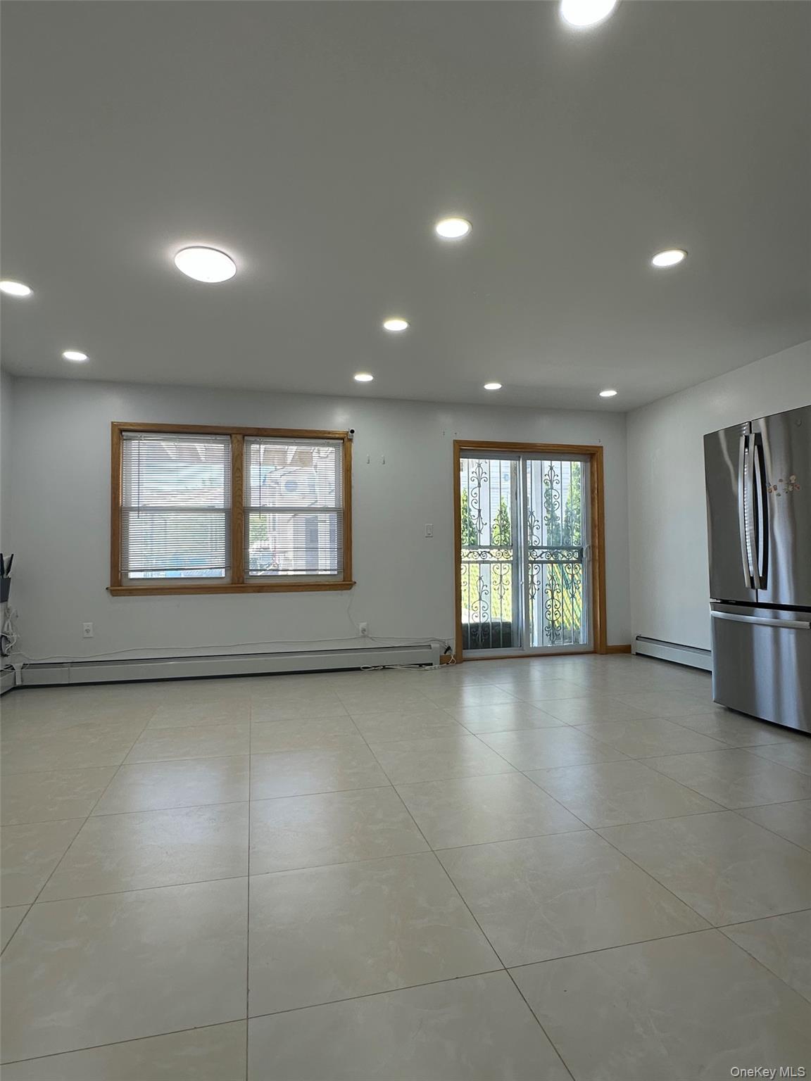 152-20 Peck Avenue Property Photo 9