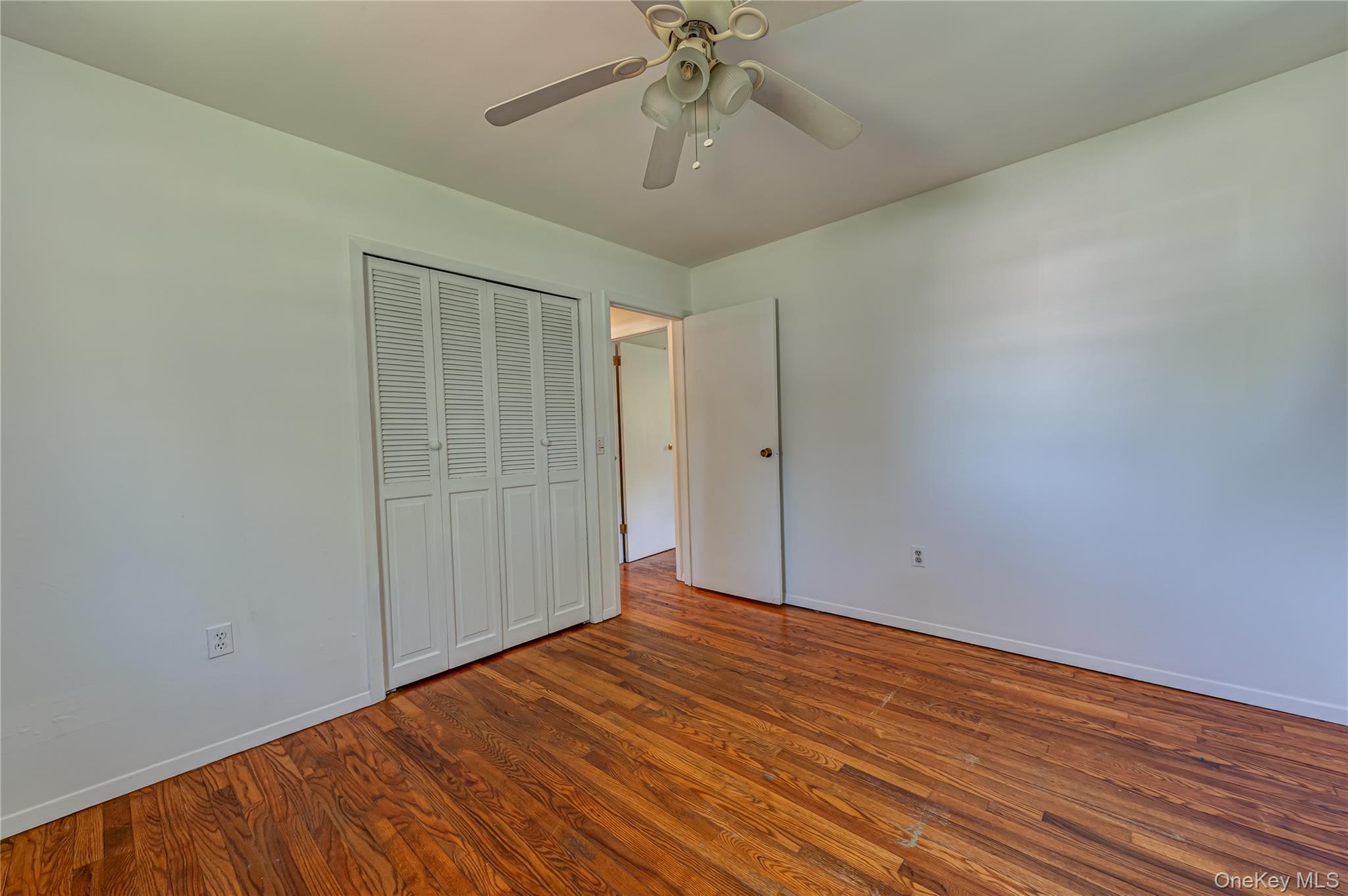 6200 New Suffolk Avenue Property Photo 25