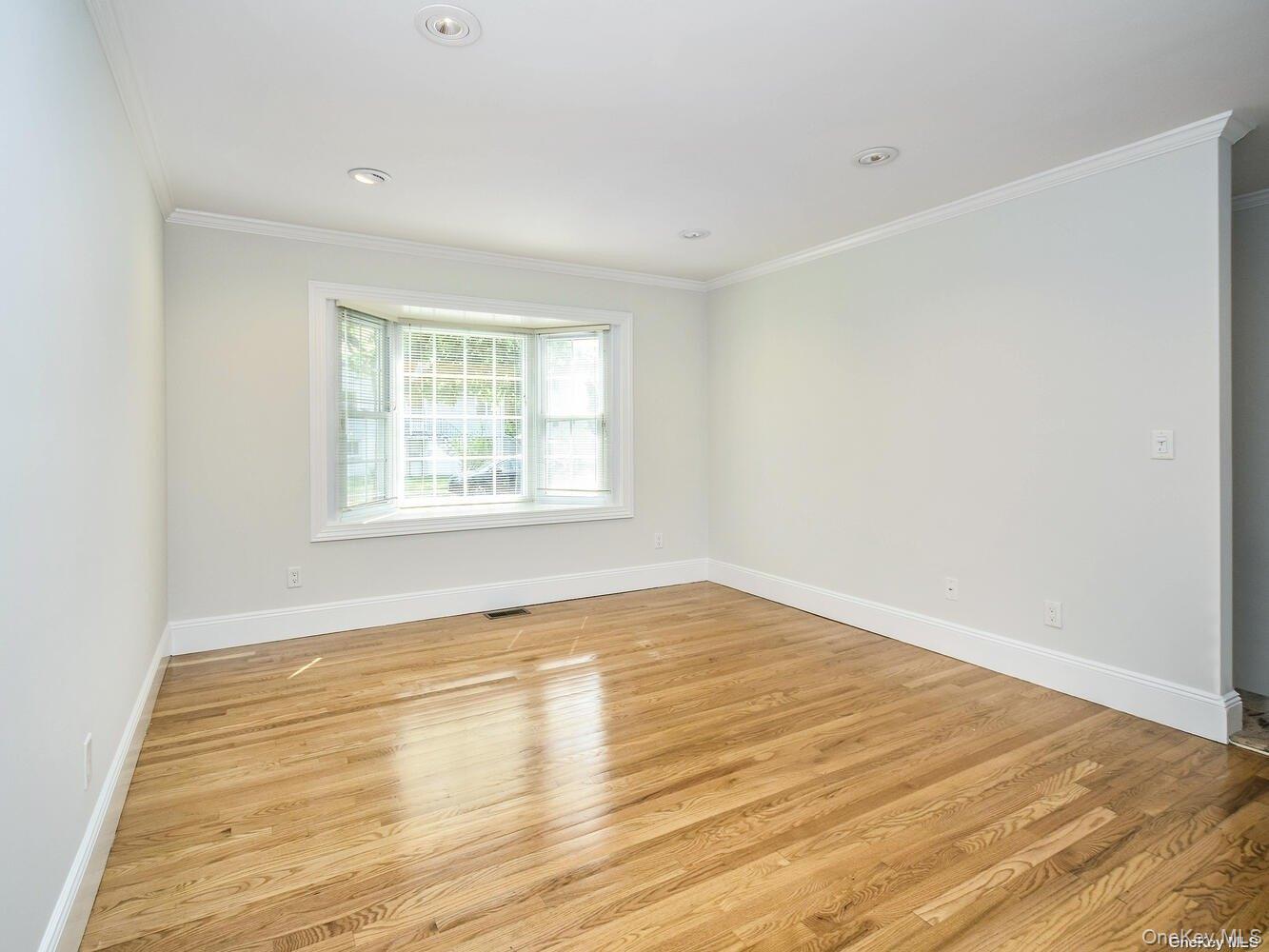 51 Inwood Road B Property Photo 6