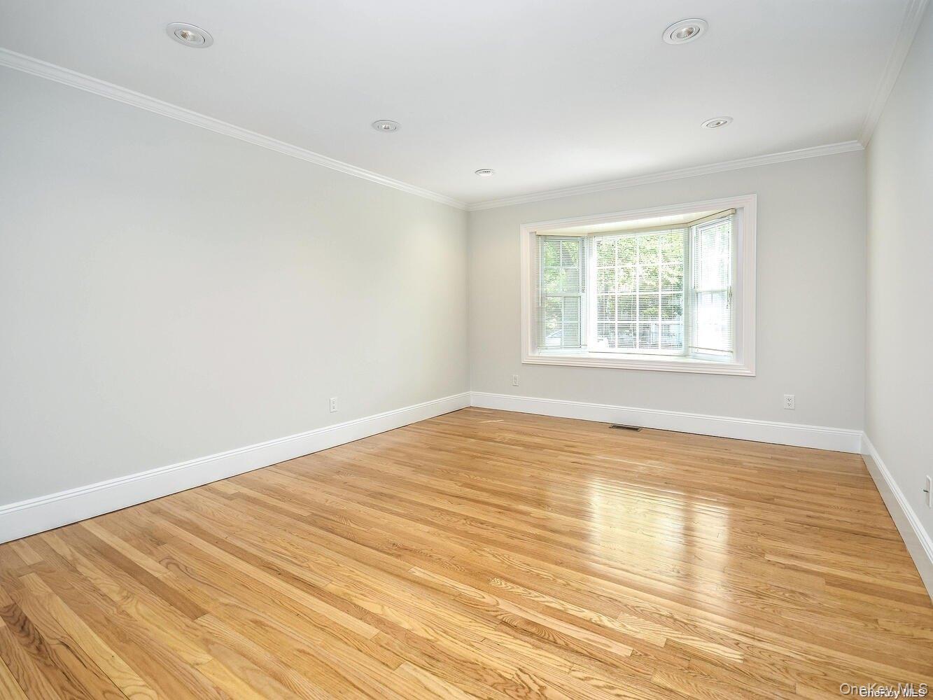 51 Inwood Road B Property Photo 7