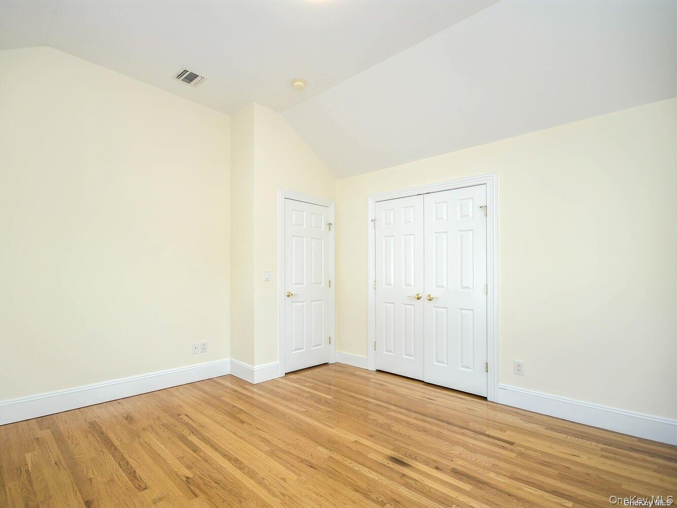 51 Inwood Road B Property Photo 23