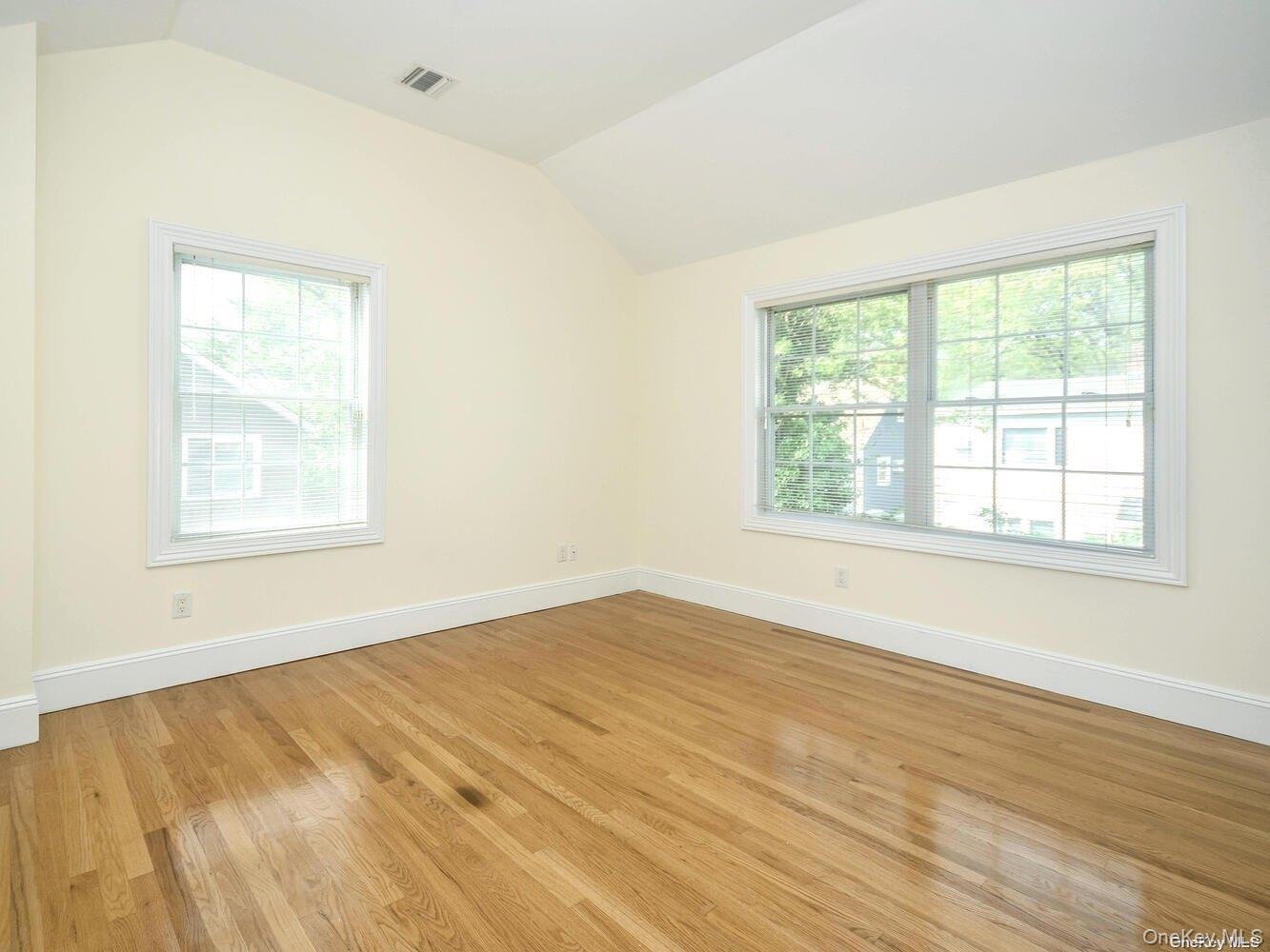 51 Inwood Road B Property Photo 23