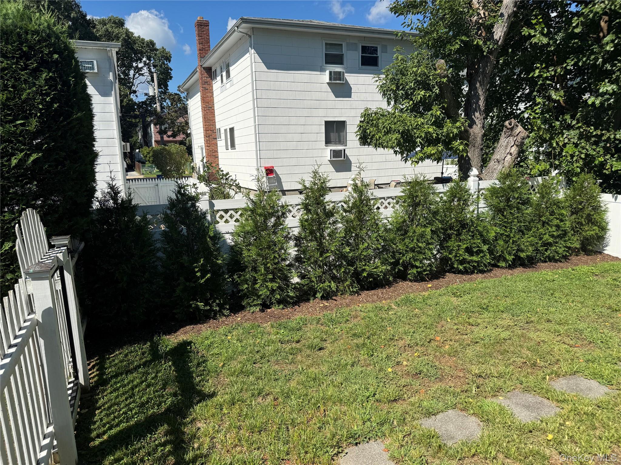 51 Inwood Road B Property Photo 31