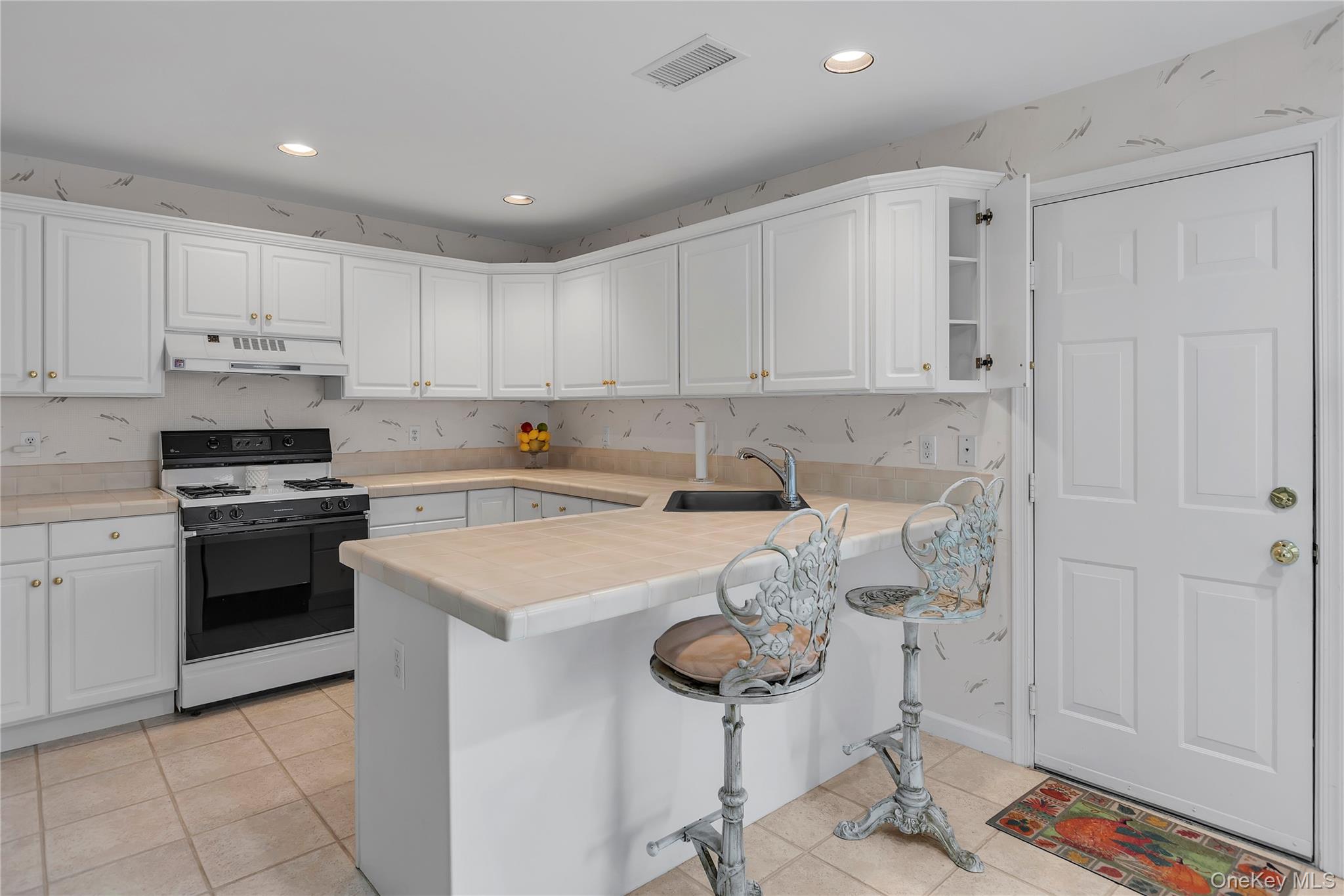 6 Gerriet Court Property Photo 10