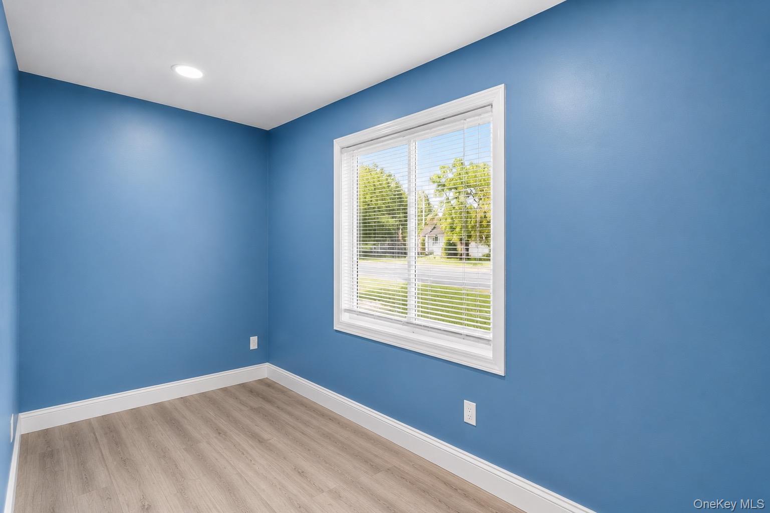 120 Morris Avenue Property Photo 11