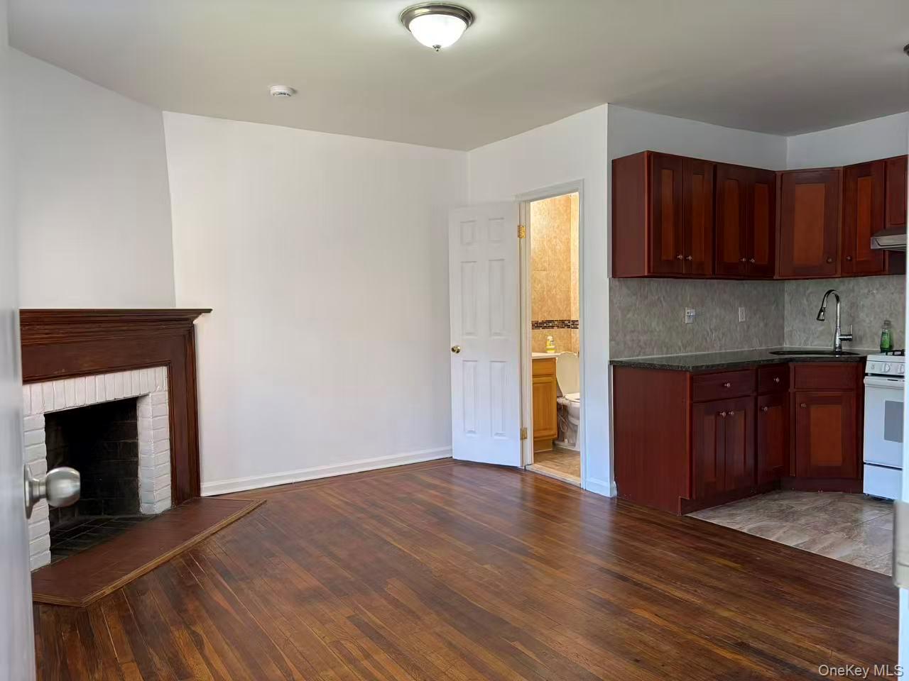 71-09 34th Avenue Property Photo 5