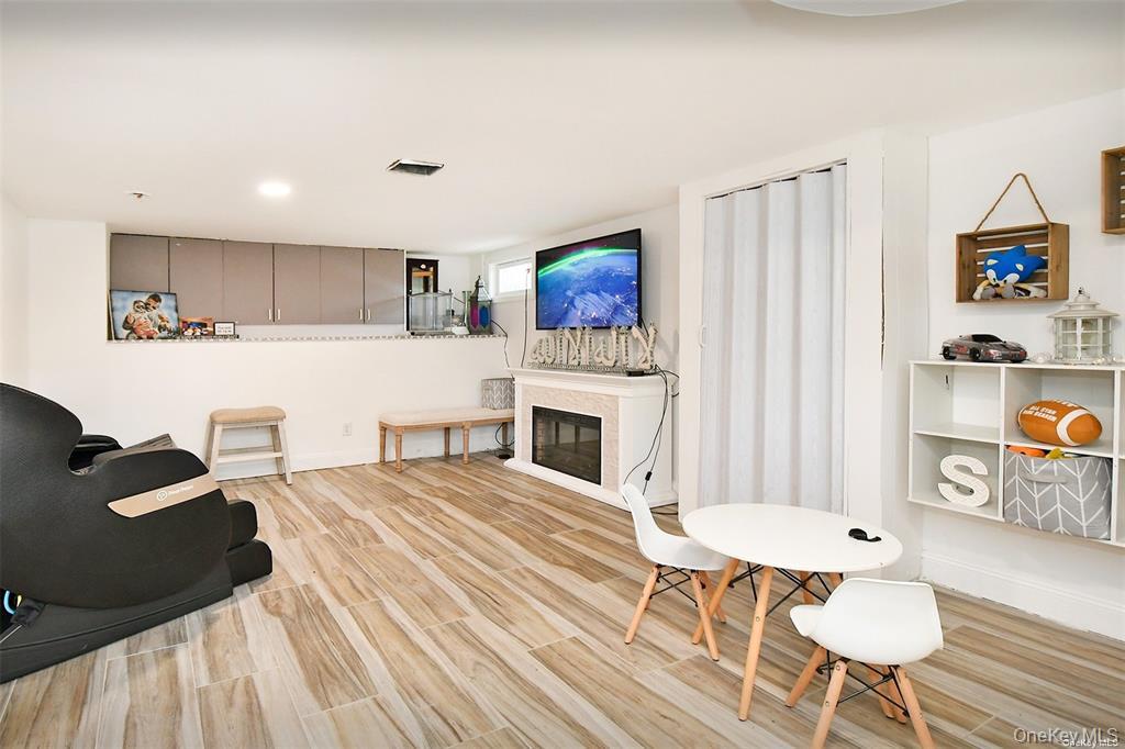 51 Newton Avenue Property Photo 17