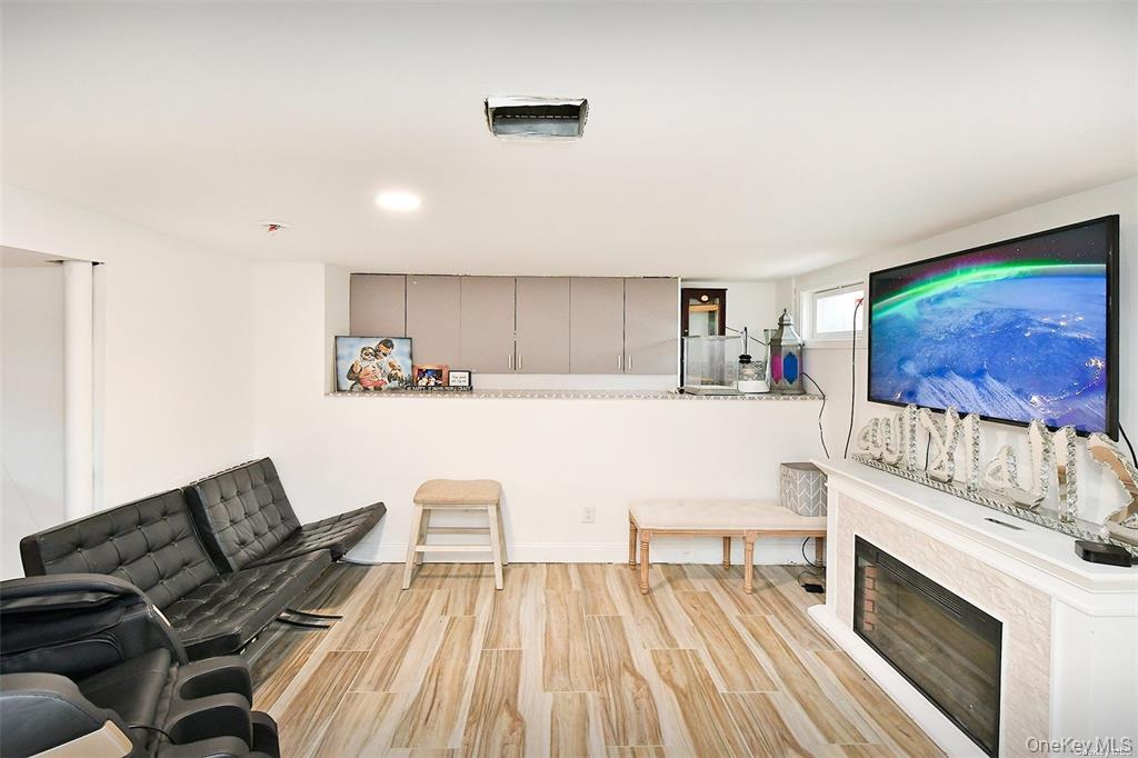 51 Newton Avenue Property Photo 18
