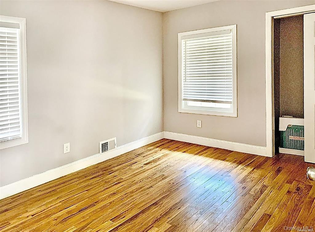 51 Newton Avenue Property Photo 34