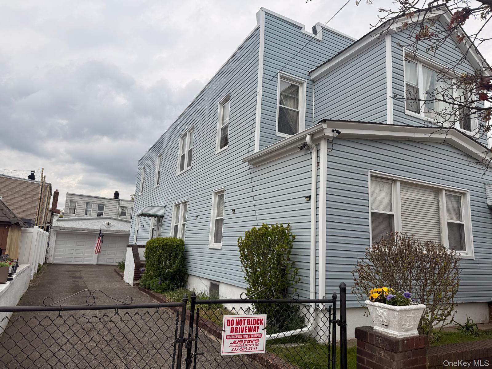 95-28 103rd Street Property Photo 4