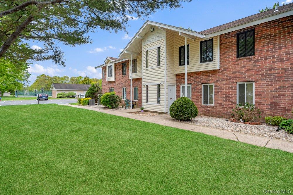 2 Idaho Court 2 Property Photo 4