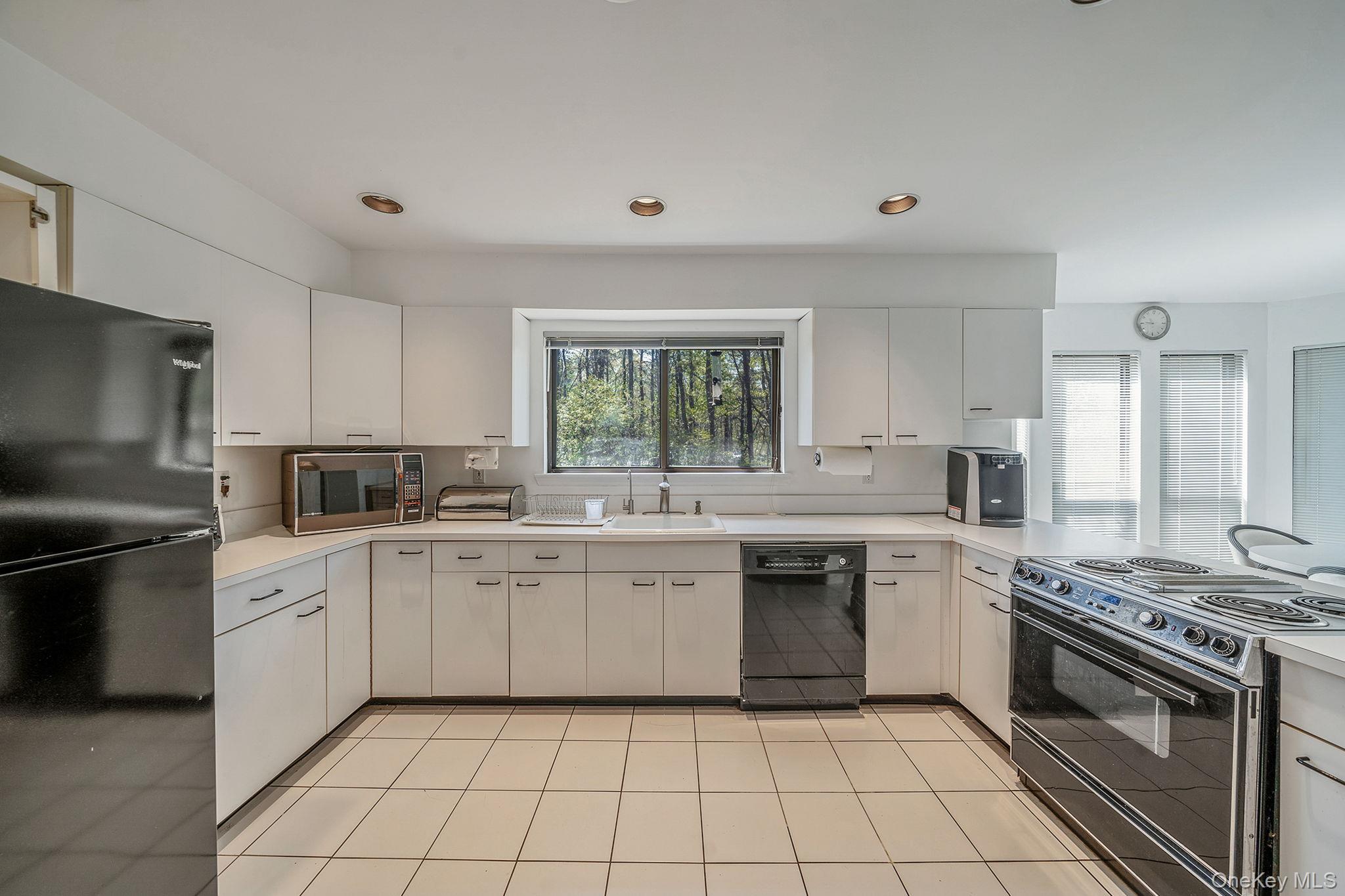 10 Lily Drive Property Photo 19