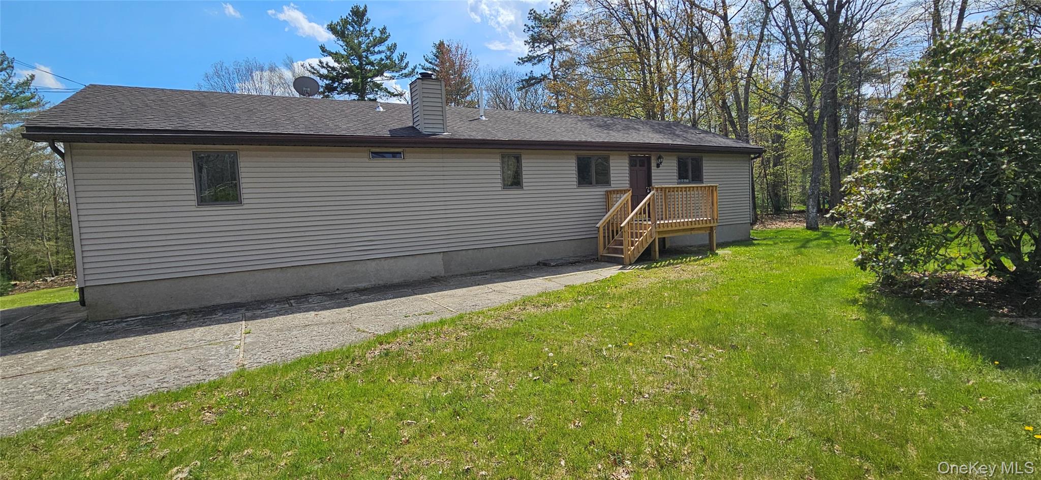 87 W Peenpack Trail Property Photo 1