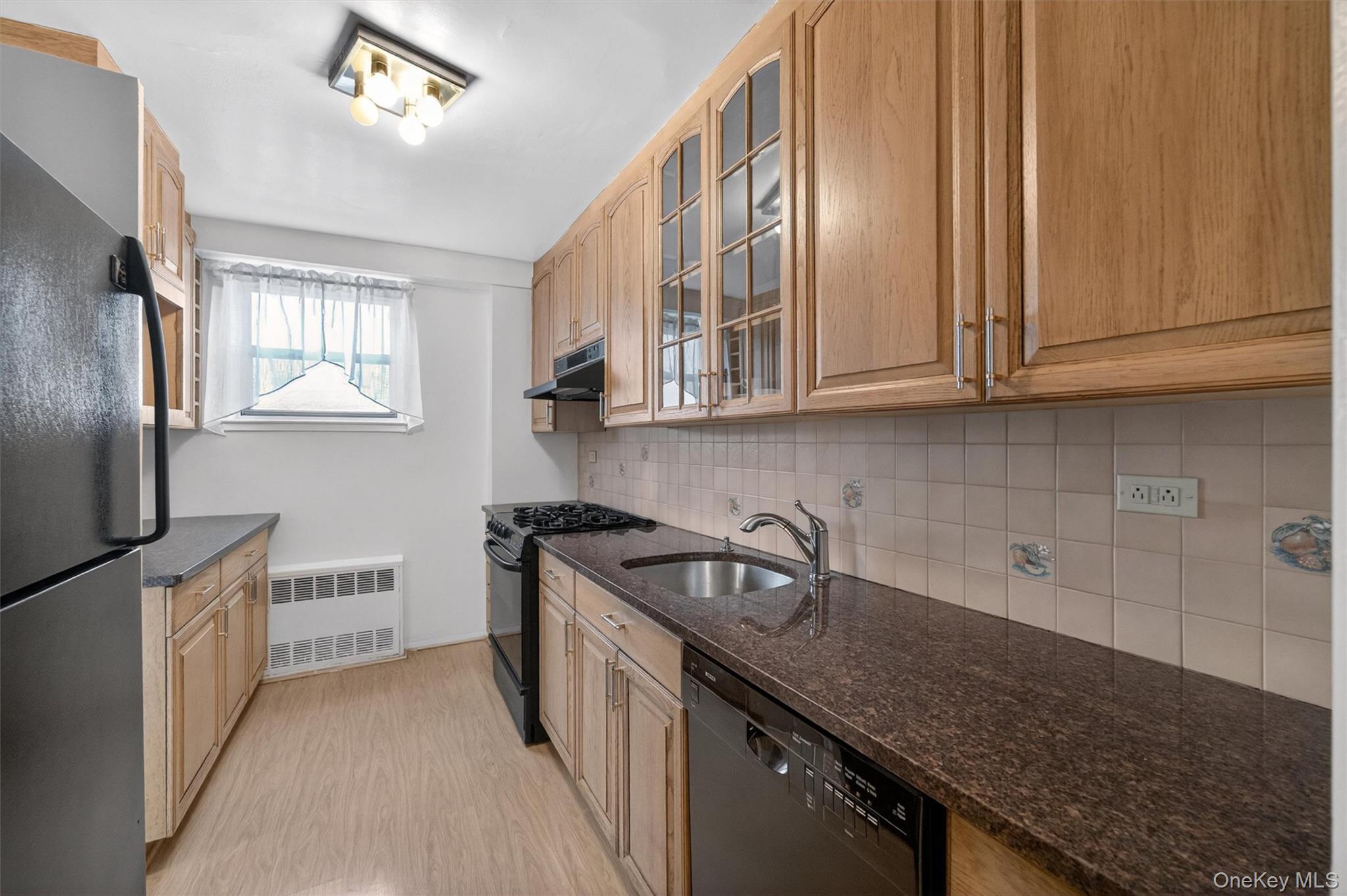 5700 Arlington Avenue 22b Property Photo 13