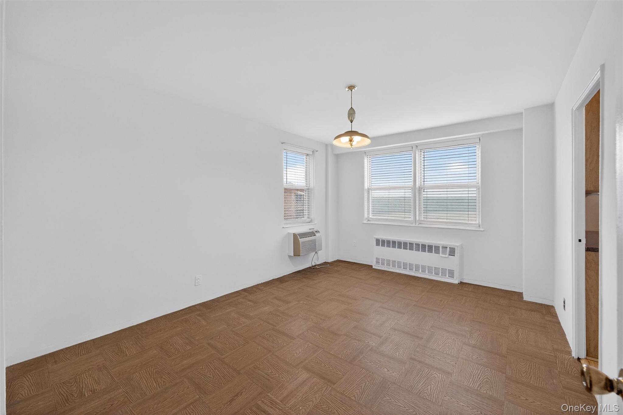 5700 Arlington Avenue 22b Property Photo 17