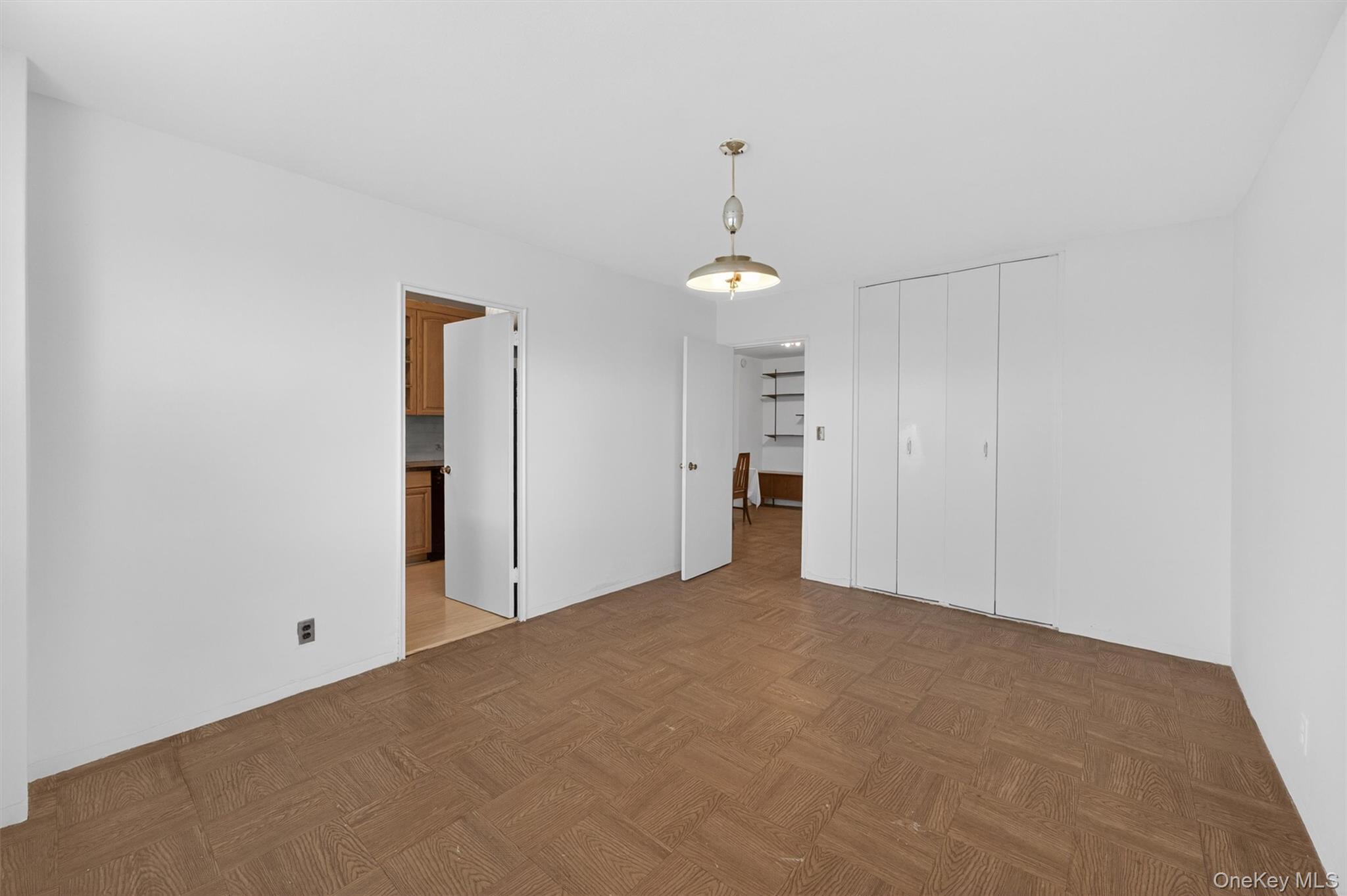 5700 Arlington Avenue 22b Property Photo 19