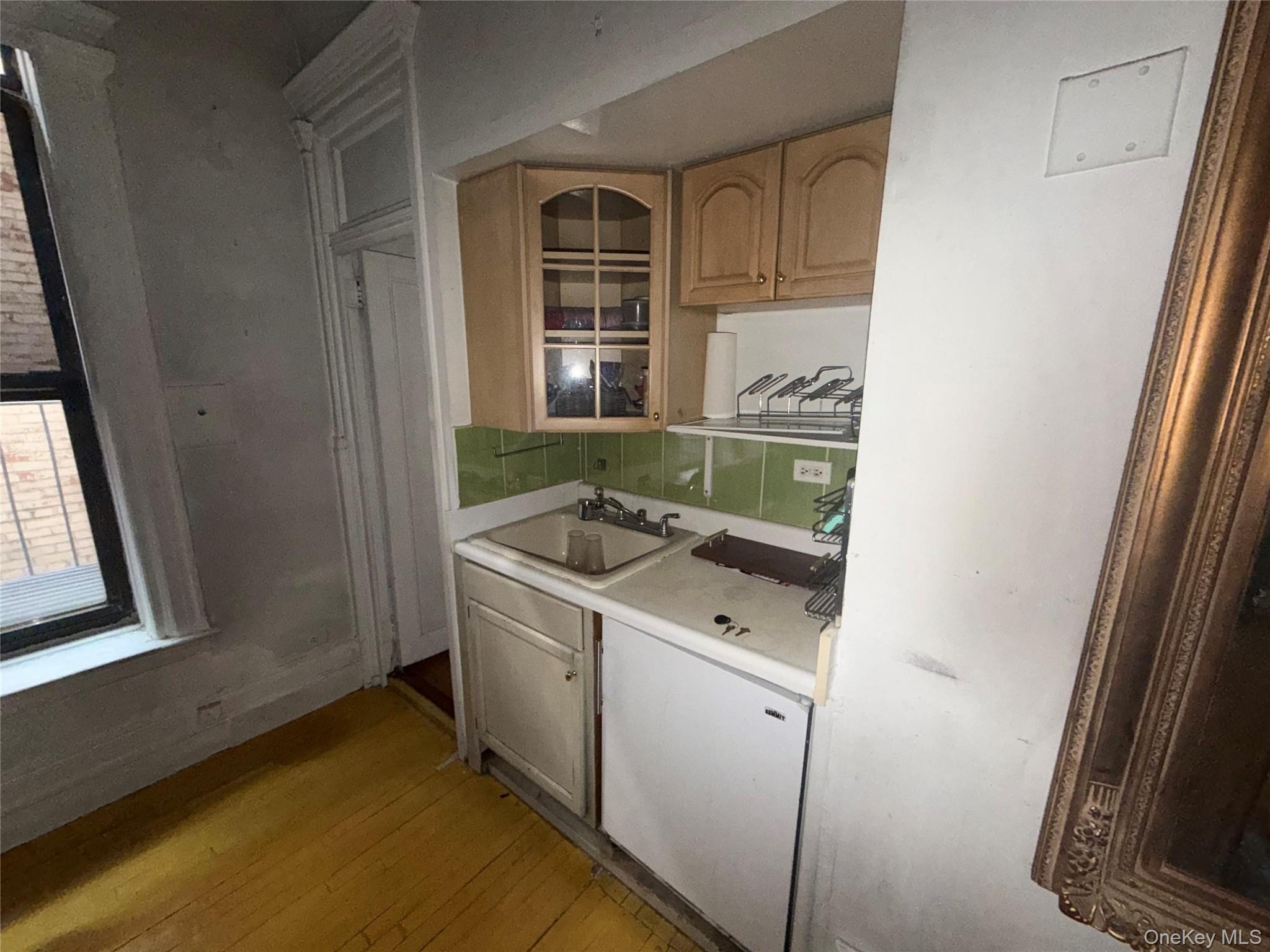 105 E 15th Street 57 Property Photo 6