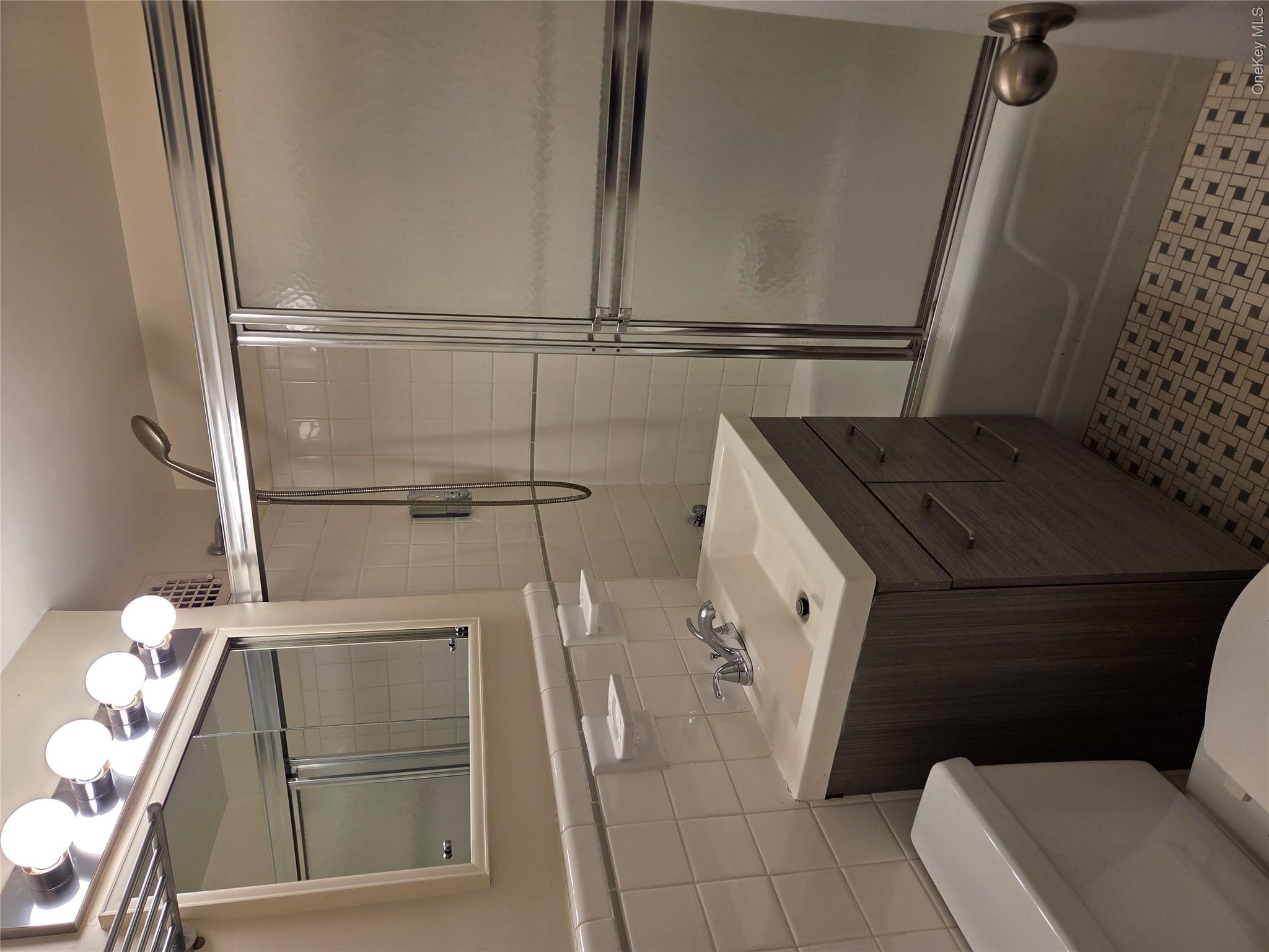 61-25 97th Street 6l Property Photo 8