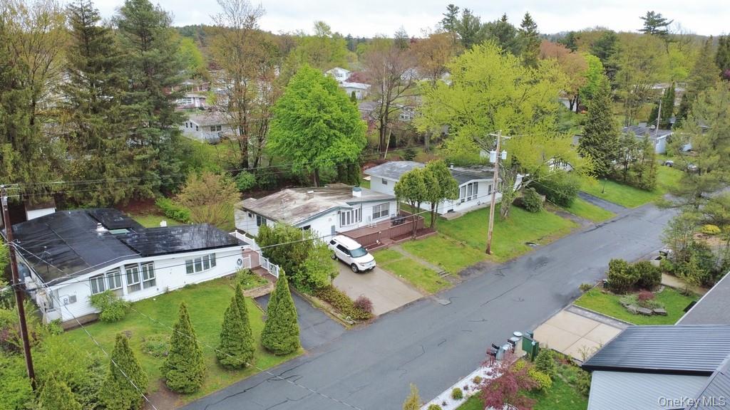 19 Crescent Circle Property Photo 4