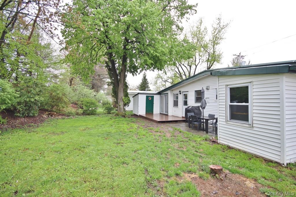 19 Crescent Circle Property Photo 14