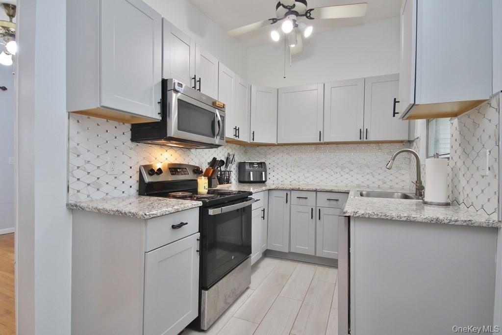 19 Crescent Circle Property Photo 18