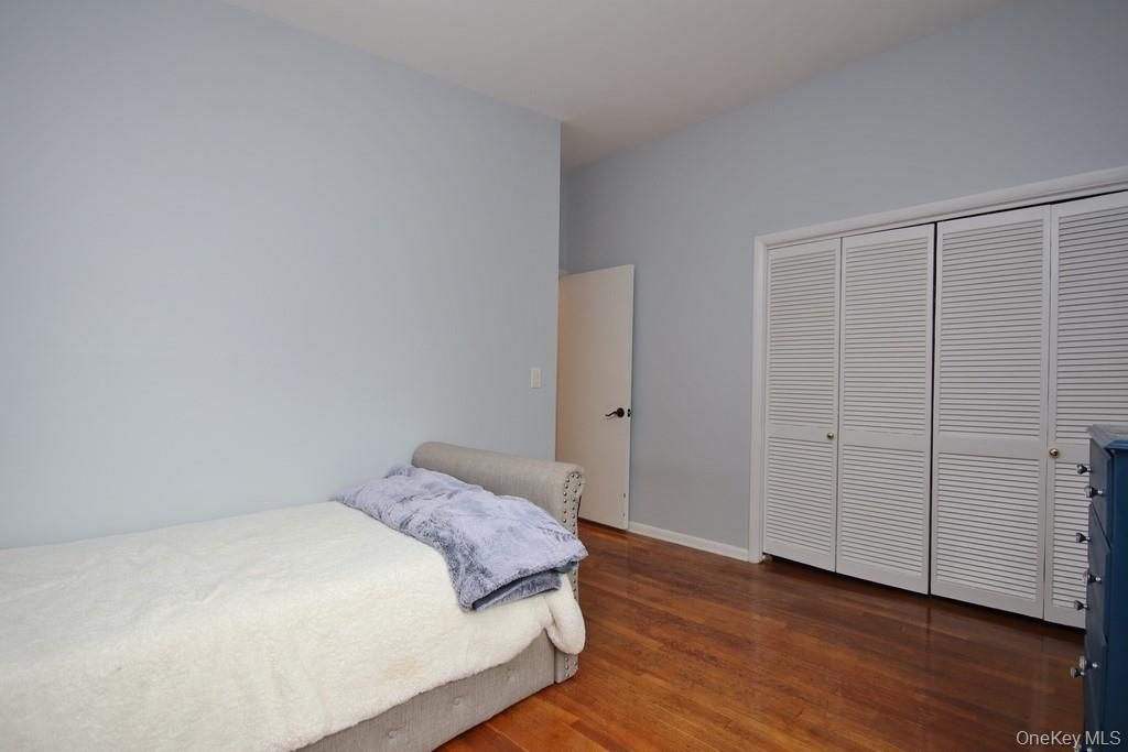 19 Crescent Circle Property Photo 37
