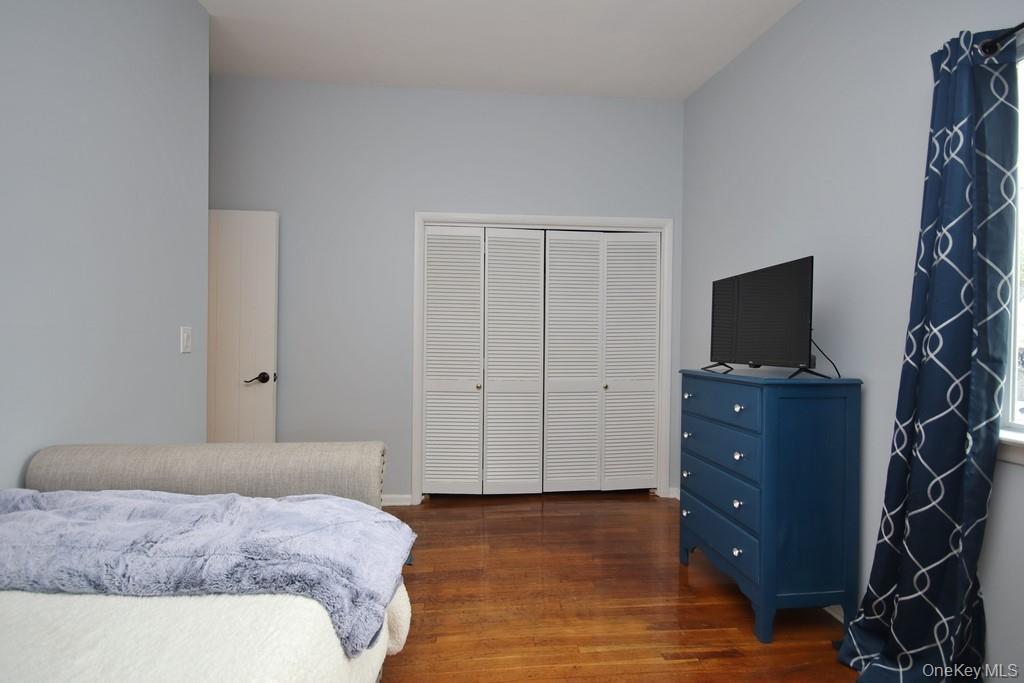 19 Crescent Circle Property Photo 38