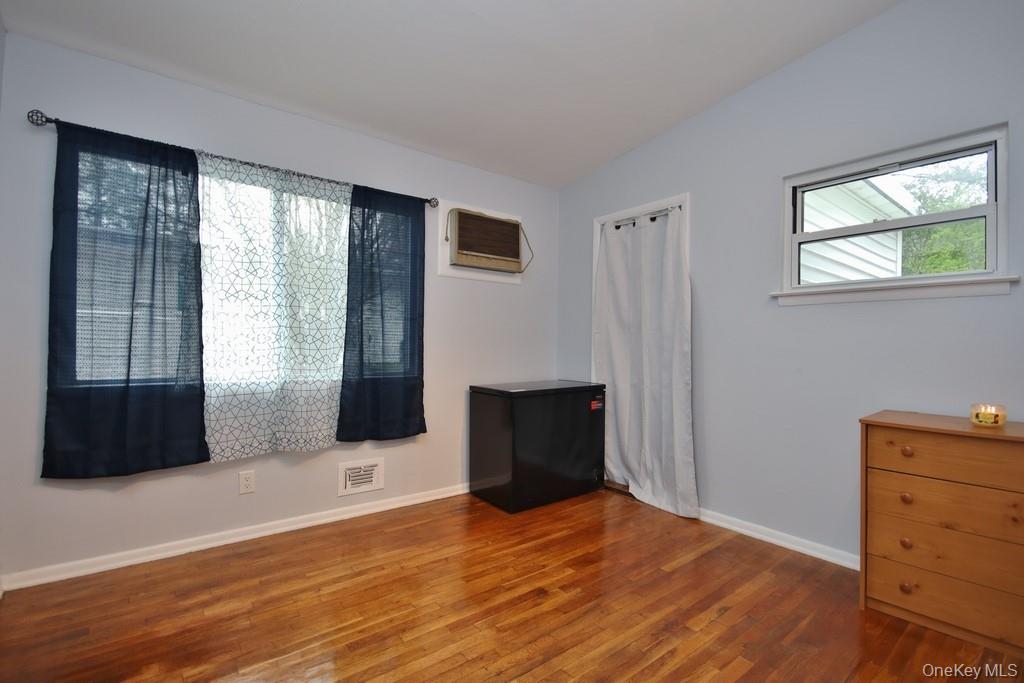 19 Crescent Circle Property Photo 39
