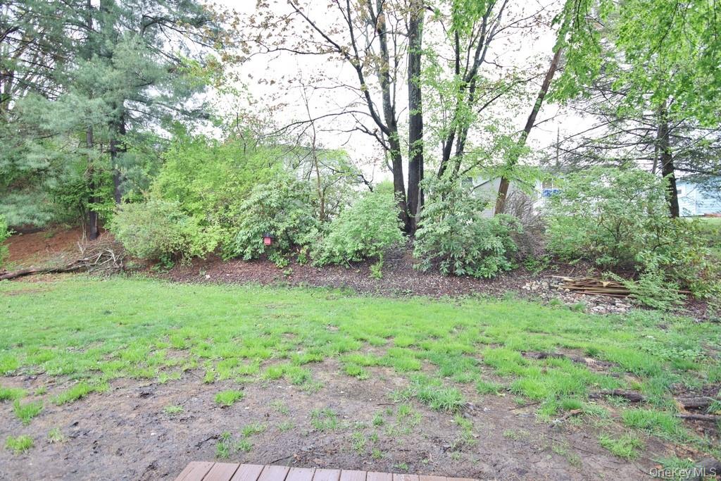 19 Crescent Circle Property Photo 45