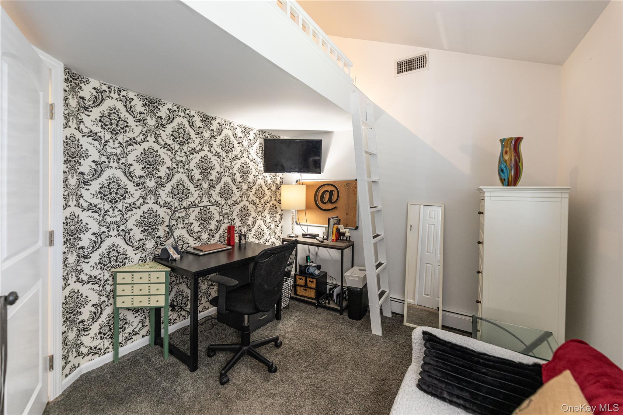 545 Spruce Avenue Property Photo 13