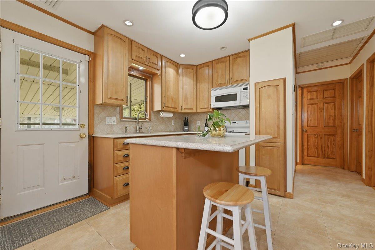 648 Dogwood Avenue Property Photo 8
