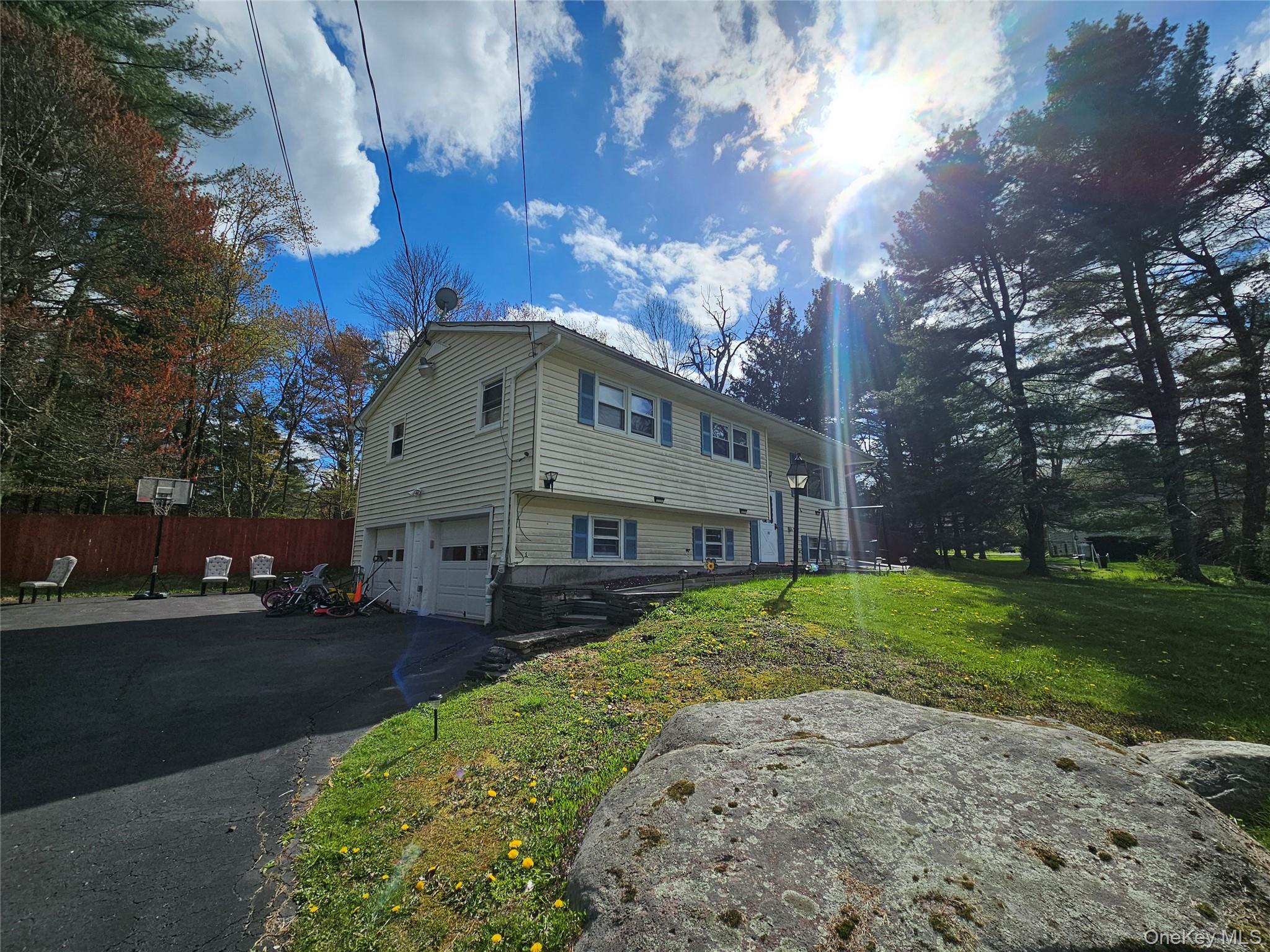 10 Hanover Drive Property Photo 1